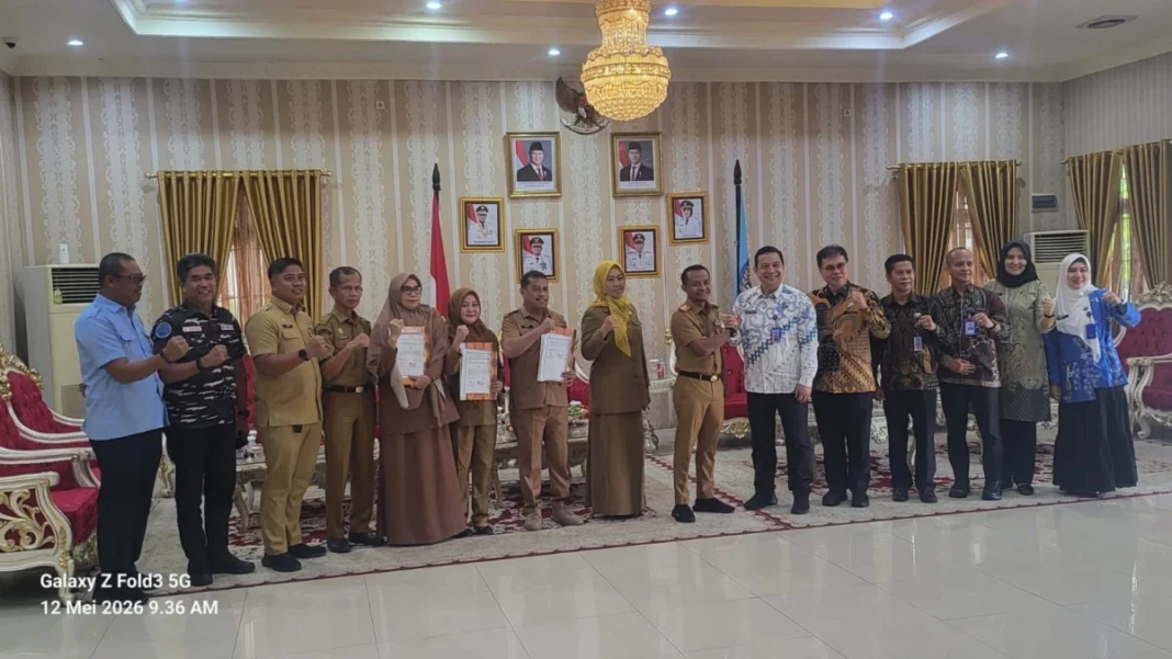Badan Narkotika Nasional Provinsi Sulsel bersama Pemerintah Kabupaten Bone menandatangani kerja sama rehabilitasi narkotika berkelanjutan