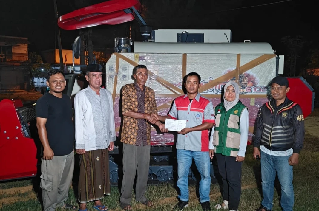 Bantuan Presiden Tiba di Tuban, Petani Kini Panen Jagung Pakai Mesin Modern