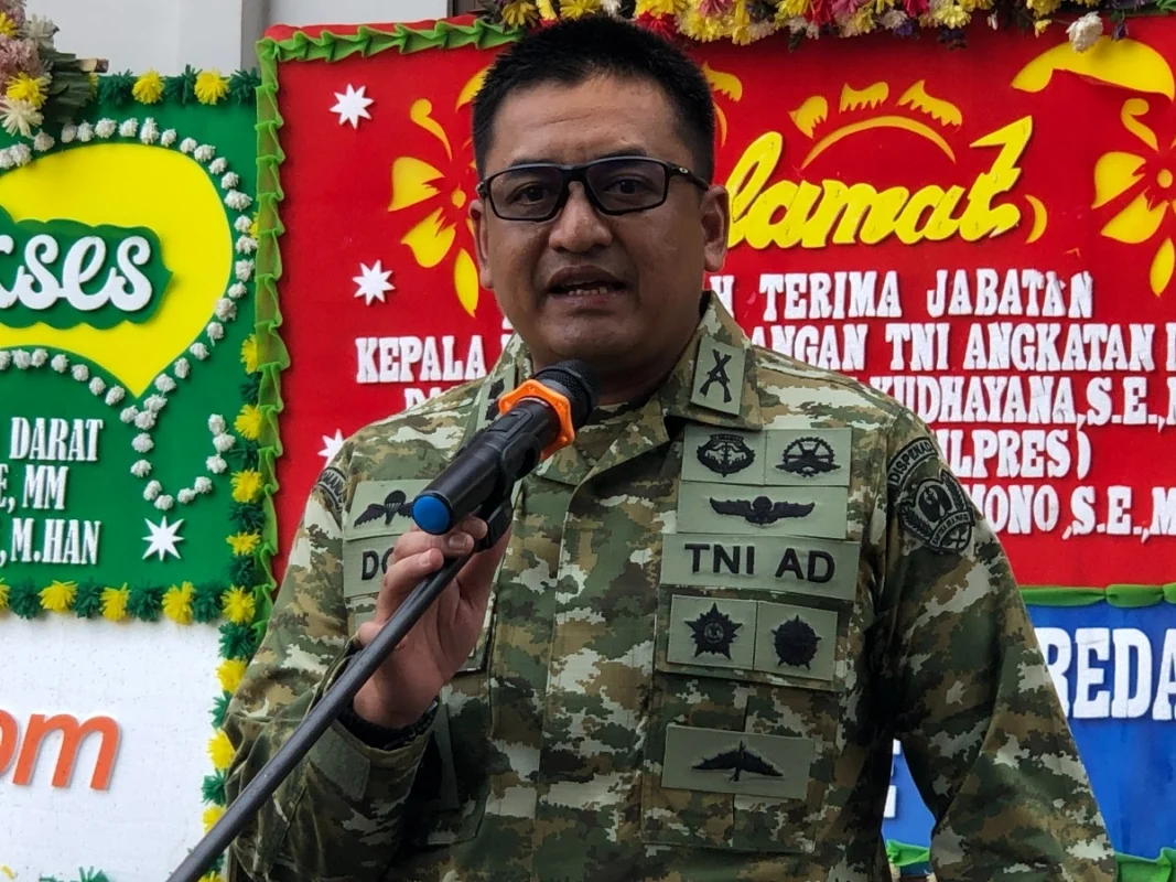 Kadispenad Kolonel Infanteri Donny Pramono