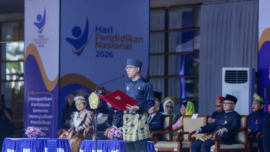 Mendiktisaintek, Brian Yuliarto dalam upacara Hari Pendidikan Nasional 2026