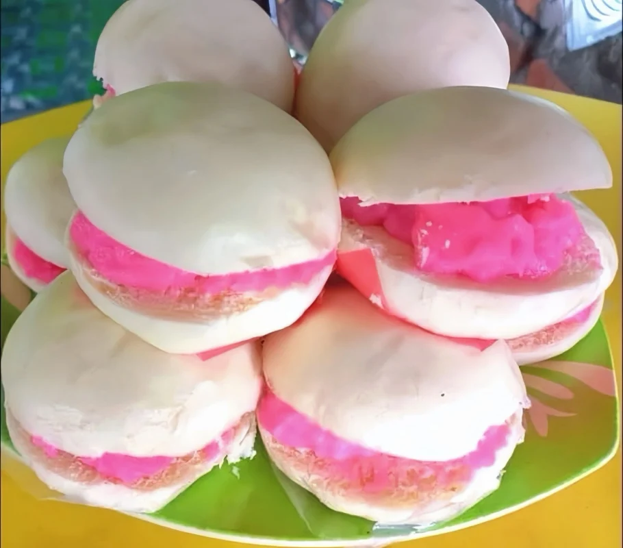 Pawa dengan isian berwarna
