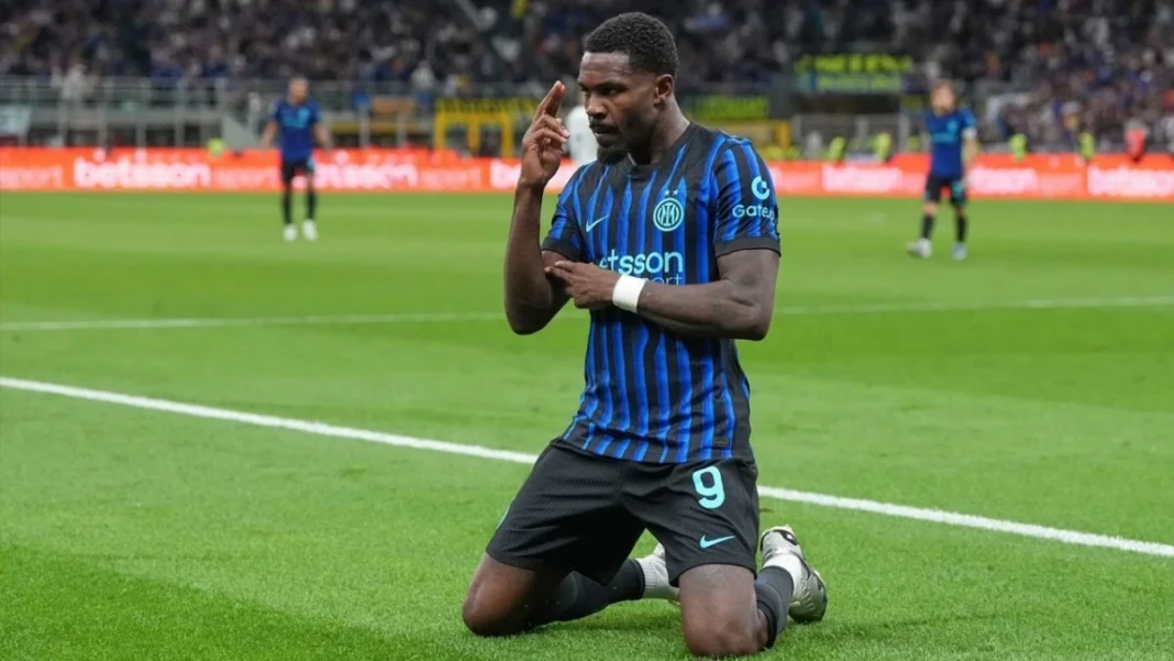 Pemain Inter Milan Marcus Thuram merayakan gol pembuka bagi timnya pada laga Serie A:Liga Italia antara Inter vs Parma di Milan