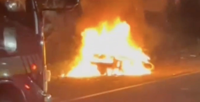 Pemuda bakar motor sendiri karena kesal mogok berulang kali