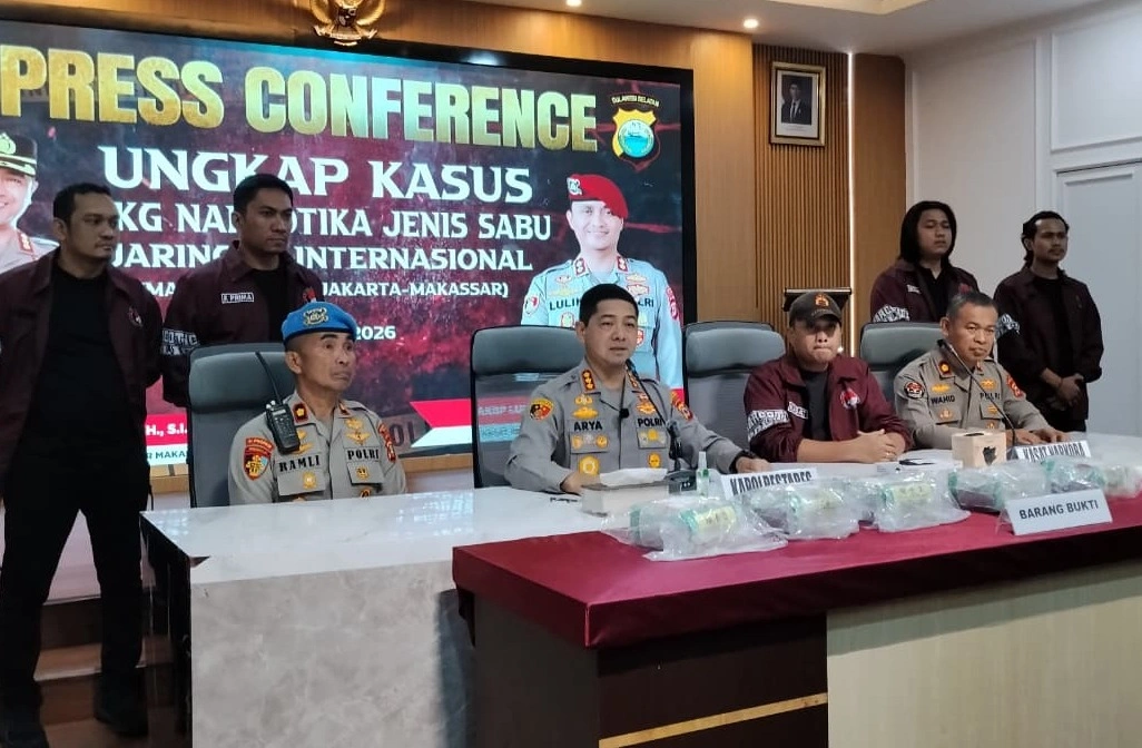 Polrestabes Makassar mengungkap jaringan narkoba internasional asal Malaysia yang beroperasi di Sulsel, Jakarta, dan Riau