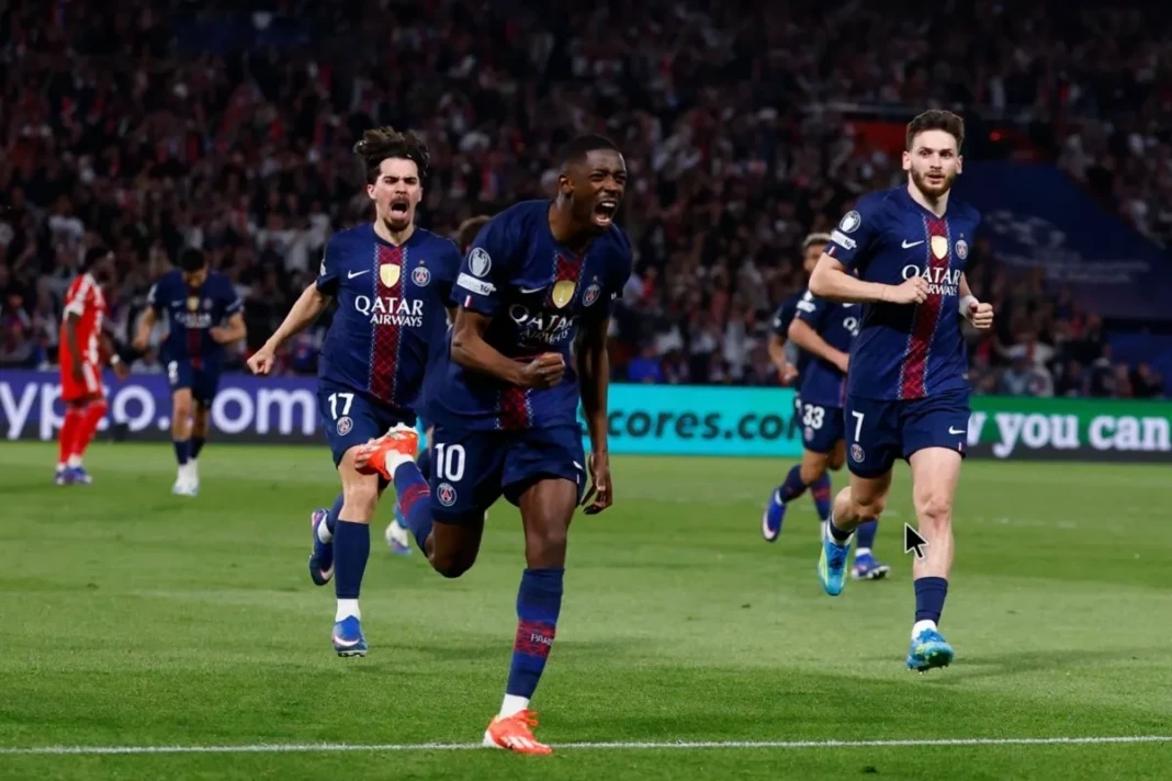 PSG merayakan golnya ke gawang PSG