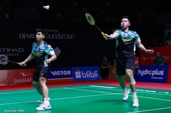 Sabar Karyaman Gutama/Moh Reza Pahlevi Isfahani sukses melaju ke babak 16 besar Singapore Open 2026 usai mengalahkan wakil Singapura dua gim langsung.