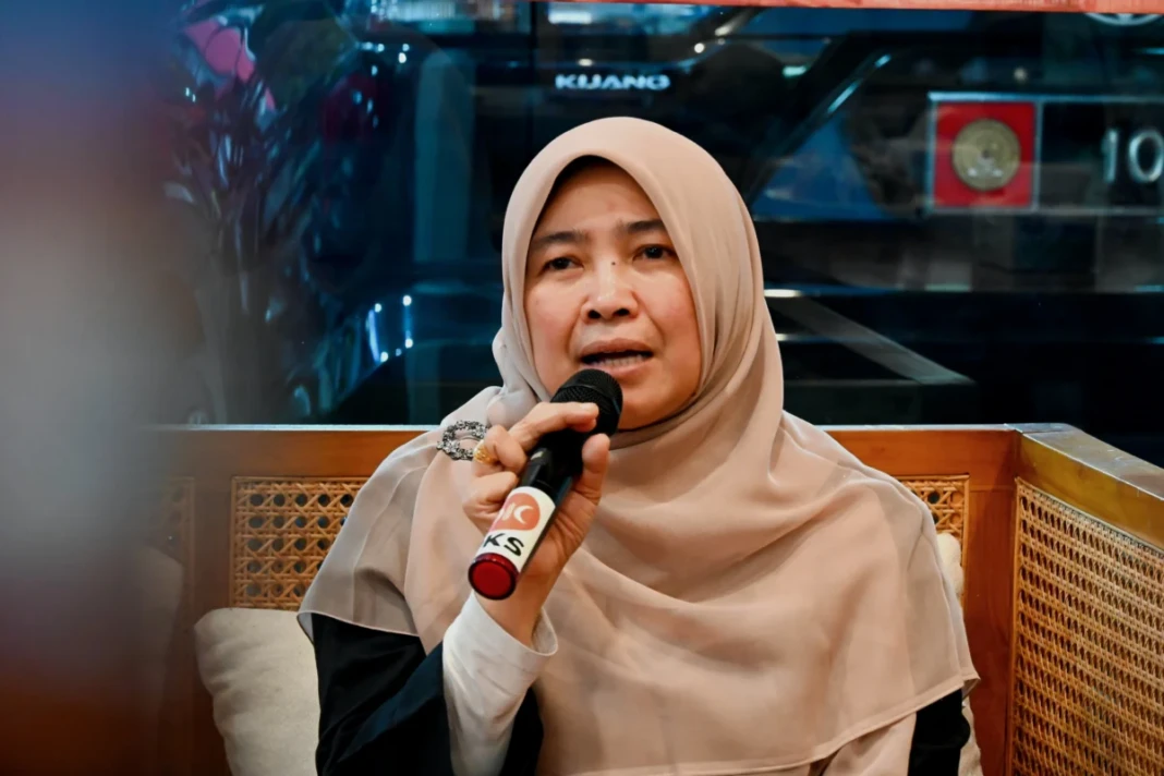 Wakil Ketua Komisi X DPR RI, Kurniasih Mufidayat, saat melakukan dialog dengan wartawan media nasional di sela-sela agenda reses di Jakarta Selatan, Jakarta, Jumat (01/05/2026).