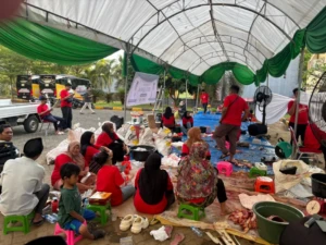 AAS Foundation melaksanakan kegiatan kurban Idul Adha dengan menyembelih 13 ekor sapi di Makassar, Rabu (27/5/2026).