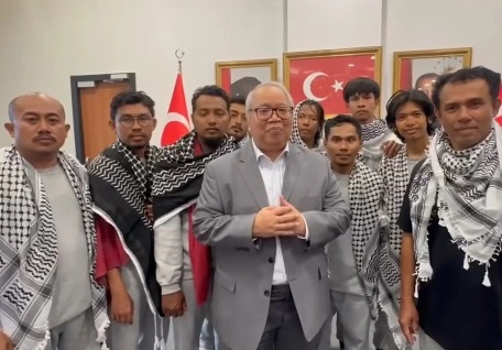 WNI yang tergabung sebagai relawan GSF dan sempat ditahan otoritas Israel dilaporkan telah tiba di Istanbul, Turki.