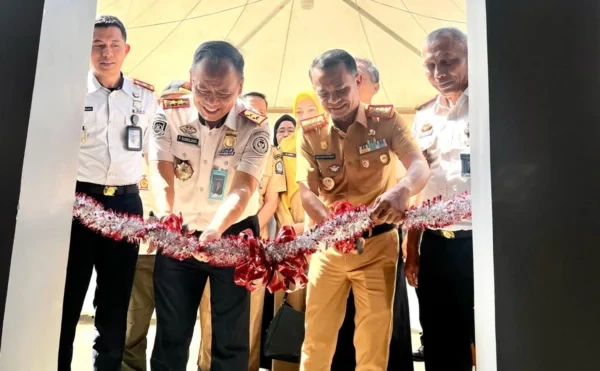 Bupati Andi Asman Sulaiman meresmikan Kantor Imigrasi di Kabupaten Bone