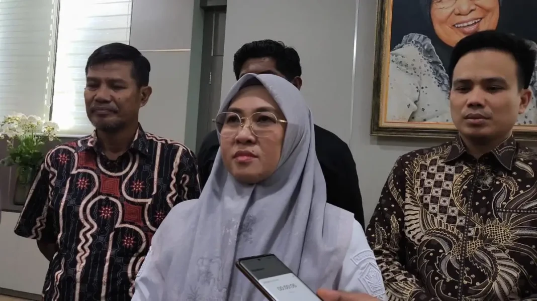 Bupati Gowa Sitti Husni Talenrang dalam keterangannya kepada awak media di kantornya, Rabu (24:6:2026).