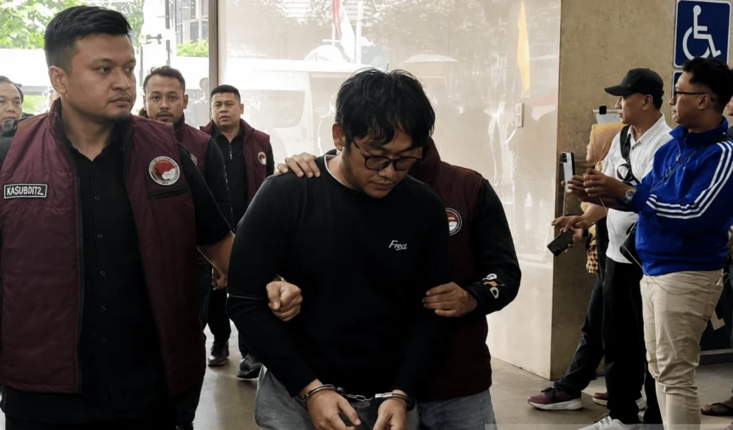 Bareskrim Polri menangkap Frans Antoni, pengendali keuangan Fredy Pratama, dan menelusuri aliran dana sindikat narkoba lintas negara.