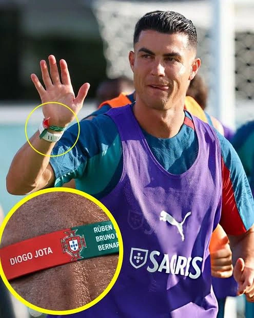 Timnas Portugal memakai gelang khusus di Piala Dunia 2026 untuk mengenang Diogo Jota sebagai simbol pemain ke-27 setelah meninggal dunia pada Juli 2025.