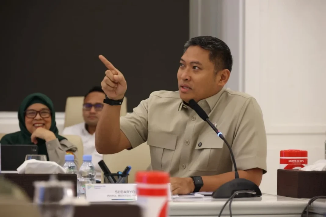 Wakil Menteri Pertanian Sudaryono menegaskan ubi jalar memiliki potensi besar sebagai sumber pangan masa depan dan penggerak ekonomi daerah. Kementan siap mendukung pengembangan varietas unggul hingga perluasan budidaya di berbagai wilayah.