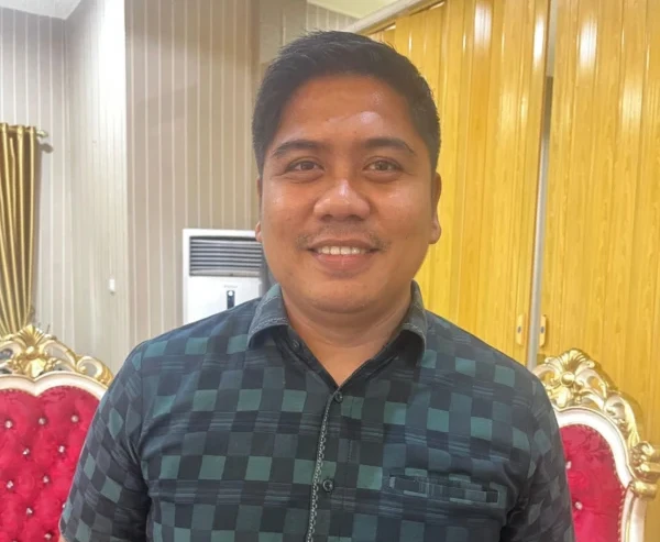 Kepala BKPSDM Bone, Edy Saputra Syam