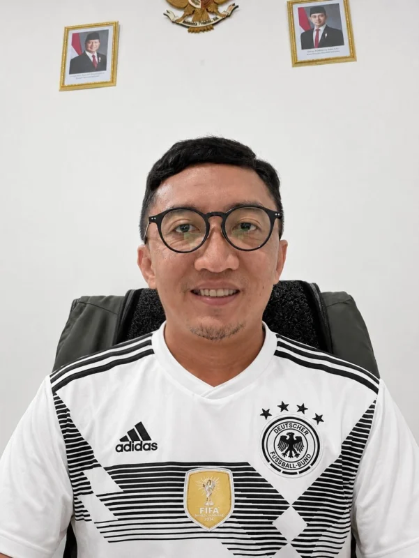 Kepala Perum Bulog Cabang Bone, Andi Iskandar Zulkarnaeng secara tegas menjagokan Tim Nasional Jerman