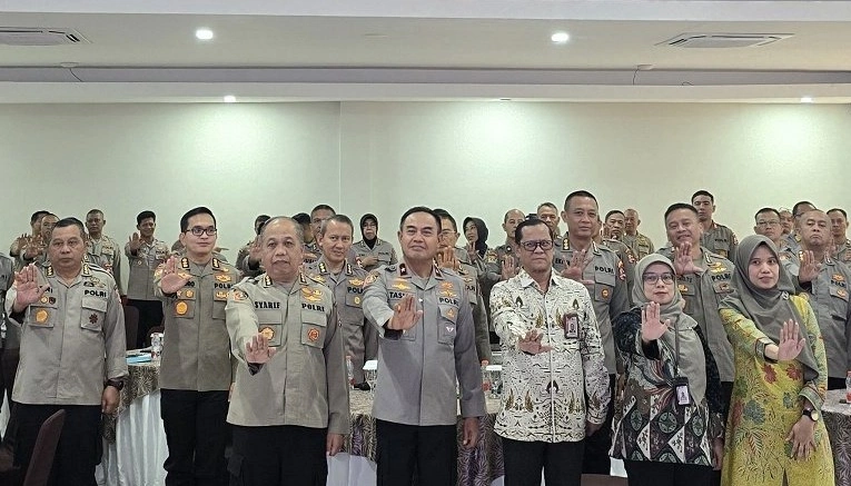 Komisi Pemberantasan Korupsi (KPK) bersama Akademi Kepolisian (Akpol) berkolaborasi dalam membangun budaya antikorupsi di lingkungan pendidikan calon perwira Polri, di Museum Akpol Semarang
