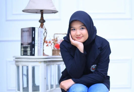 Mahasiswi asal Makassar, Alfoura Djandini