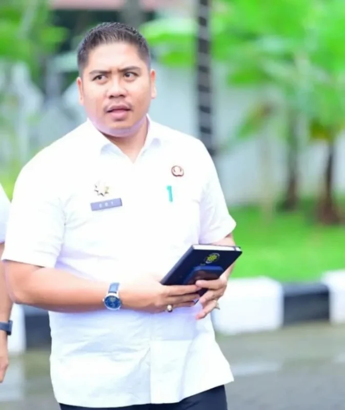 Plt. Kepala Dinas Pendidikan Bone, Edy Saputra Syam