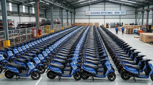 Ribuan motor listrik di Gedung BGN