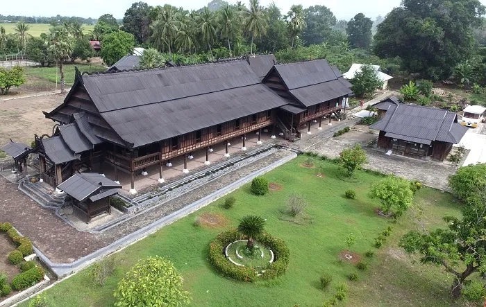 Rumah Adat Sao Mario Soppeng