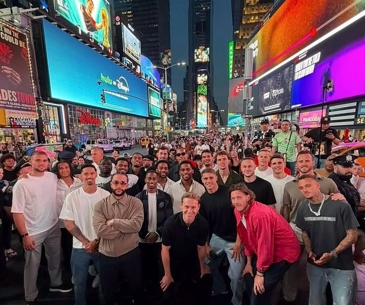 Timnas Belanda Jalan-Jalan di Times Square Jelang Piala Dunia 2026