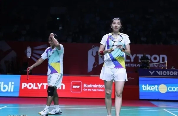 Rehan Naufal Kusharjanto/Gloria Emanuelle Widjaja lolos ke perempat final Australian Open 2026. Gloria menegaskan fokus memperbaiki finishing sebelum menghadapi Guo Xin Wa/Chen Fang Hui.