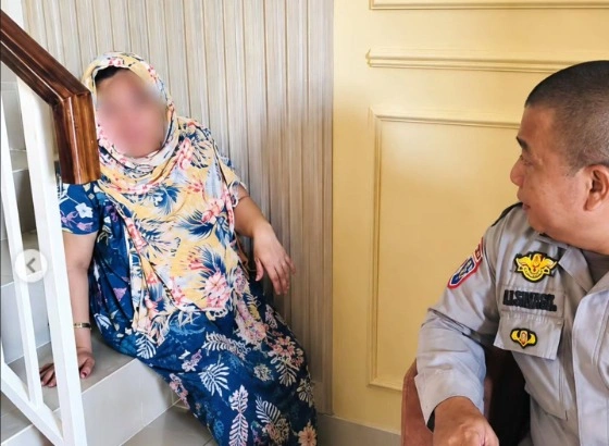 Seorang wanita paruh baya 