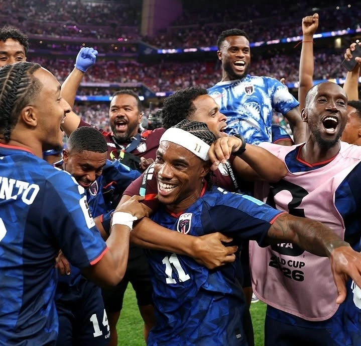 Cape Verde mencetak sejarah dengan lolos ke babak 32 besar Piala Dunia 2026. Blue Sharks kini akan menghadapi juara bertahan Argentina pada 3 Juli di Stadion Miami.