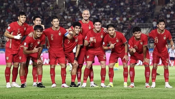 Skuad Thailand berpose sebelum laga melawan Laos pada pembuka ASEAN Hyundai Cup 2026 di Vientiane.