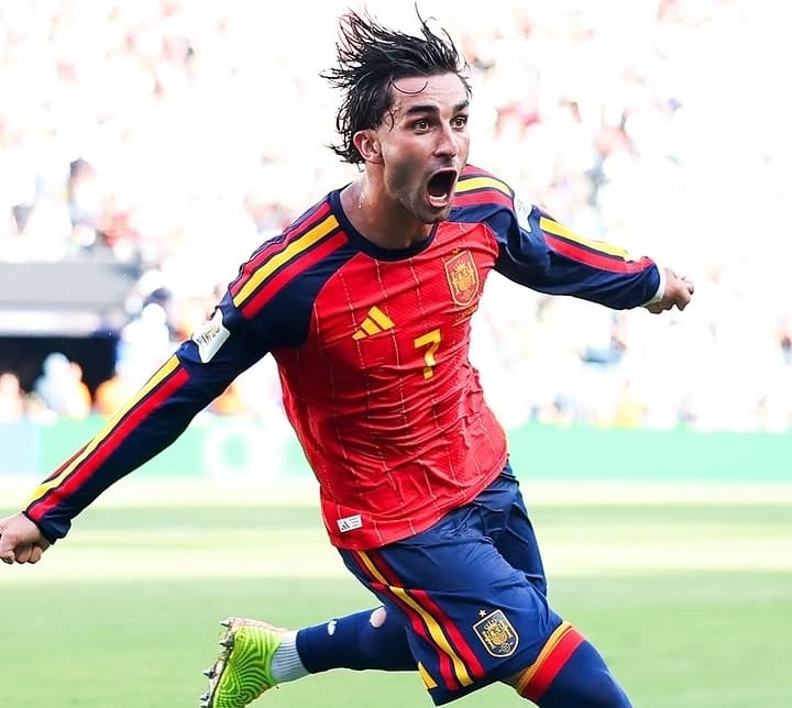 Spanyol merayakan gelar juara Piala Dunia 2026 usai mengalahkan Argentina 1-0 lewat extra time.