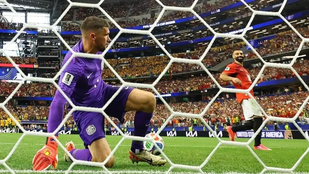 Penalti Salah gaya Panenka