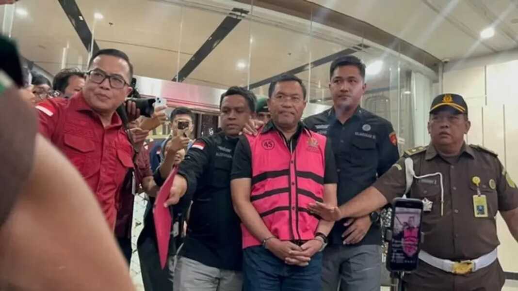 Mantan Wakil Kepala BGN Sony Sanjaya yang menjadi tersangka bersama Keapala BGN Dadan Hindayana.