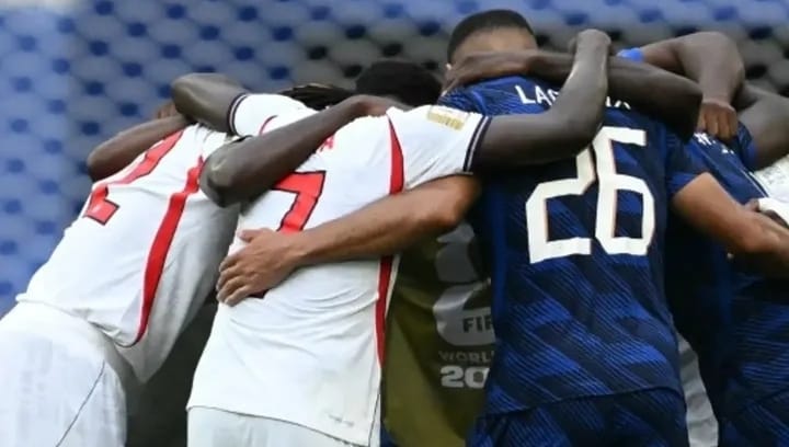Momen pemain Inggris dan Prancis berpelukan usai laga Piala Dunia 2026.