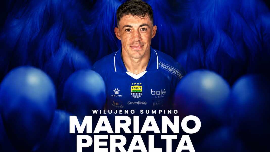 Mariano Peralta dalam poster pengumuman resmi Persib Bandung usai diperkenalkan untuk musim 2026/2027.