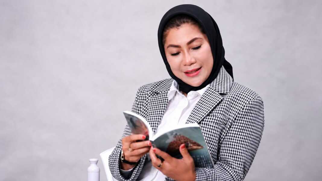 Adriani Alimuddin Page, anggota DPRD Bone empat periode