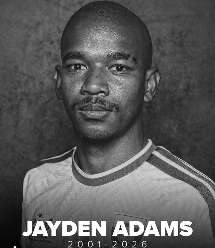 Potret Jayden Adams dalam unggahan duka yang menampilkan nama dan tahun kelahirannya hingga 2026.