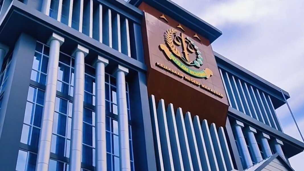 Dirut PT Mineral Anugrah Nirwana diserahkan ke Kejari Makassar usai buron sejak 2025 dalam dugaan penggelapan PPN yang merugikan Rp1,18 M.