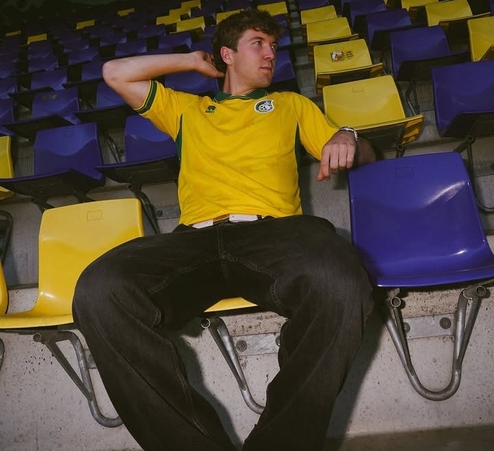 Ole Romeny resmi bergabung dengan Fortuna Sittard dengan status pinjaman dari Oxford United. Transfer penyerang Timnas Indonesia itu sempat tertunda karena penyelesaian izin kerja.
