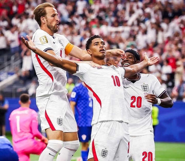 Selebrasi Jude Bellingham membalas gol untuk Inggris lawan Norwegia pada masa injury time babak pertama.
