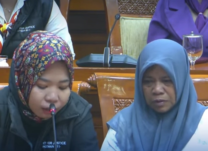Tangis Ibu Sahri Sobirin di DPR, Komisi III Minta Polda NTB Ambil Alih Kasus Santri Terbakar