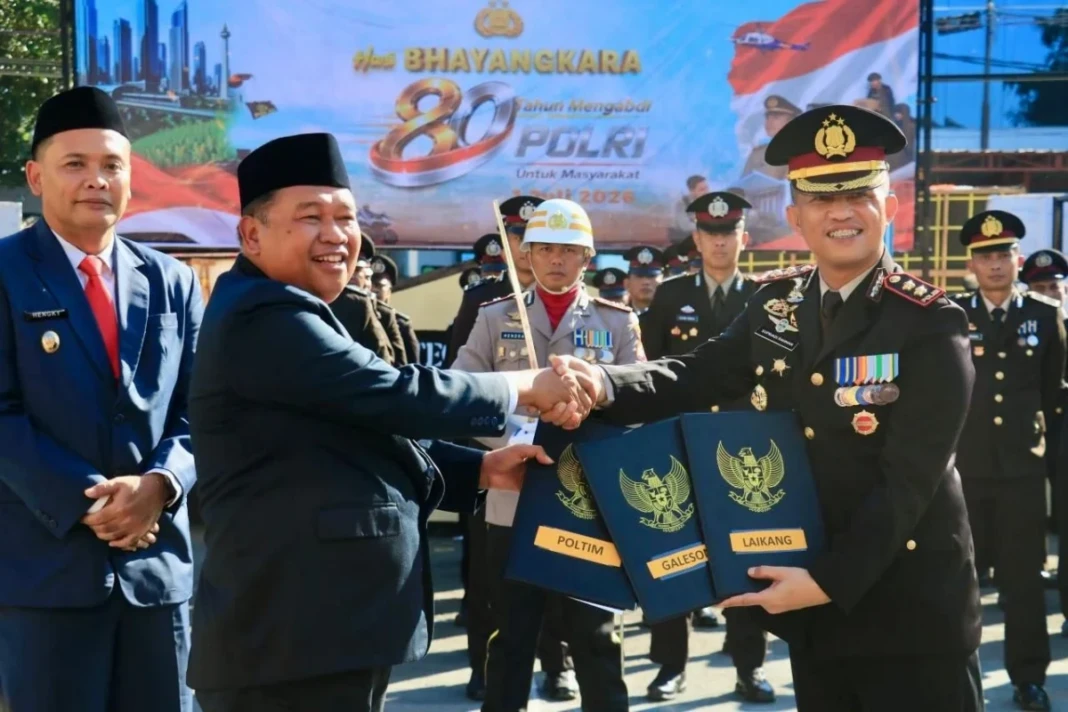 Bupati Takalar hibahkan empat lahan ke Polri pada Hari Bhayangkara ke-80