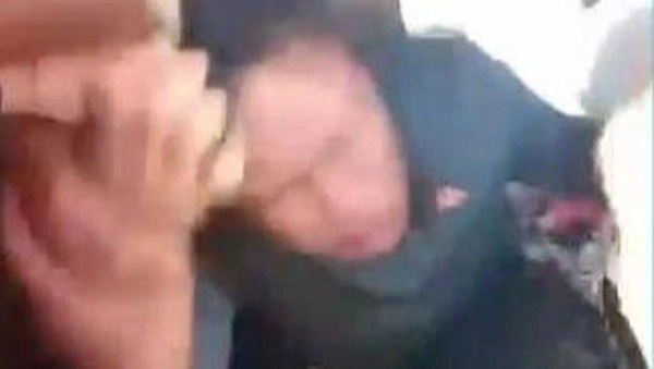 Dompet Disilet Saat Belanja Pisang, Wanita Terduga Copet di Pasar Maros Sempat Diamuk Massa