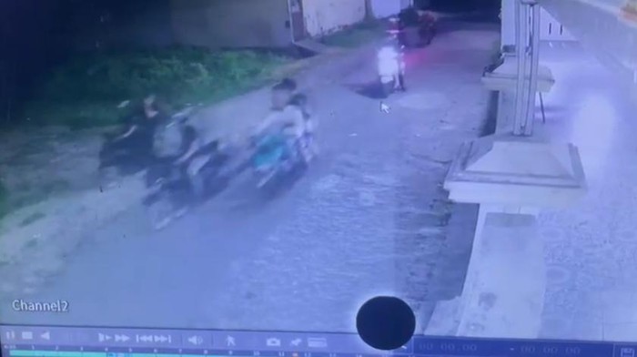 Rekaman CCTV pembegalan di Jalan Metro Tanjung Bunga Makassar