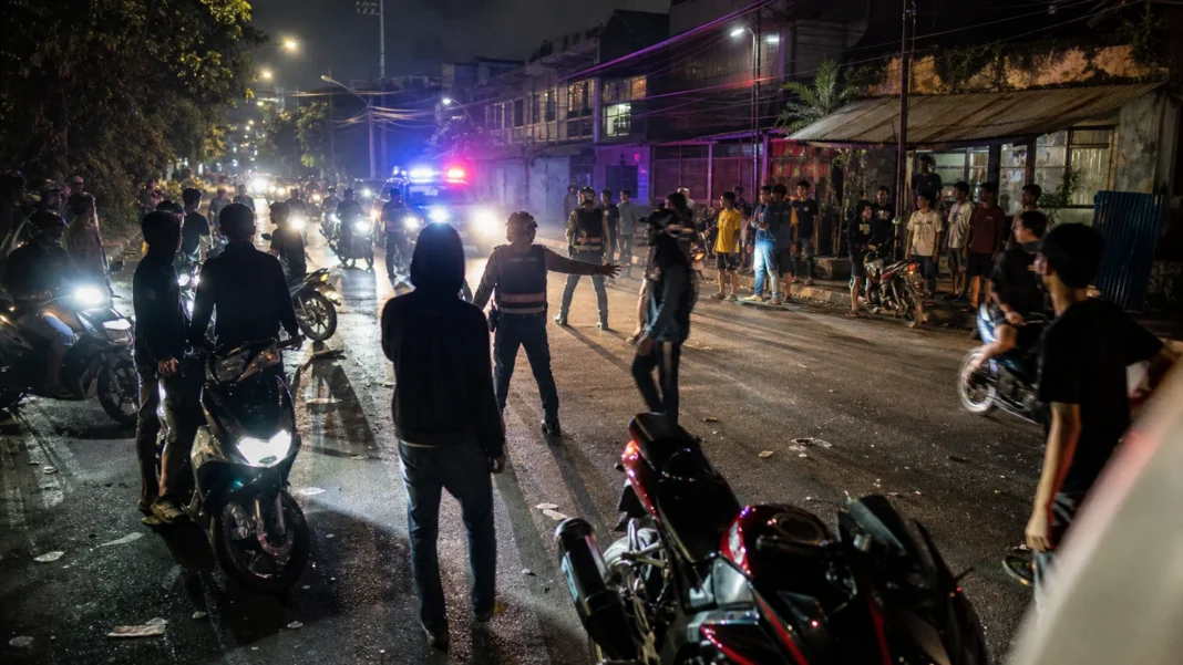Ilustrasi pembubaran tawuran geng motor dan warga di Bontoala Makassar
