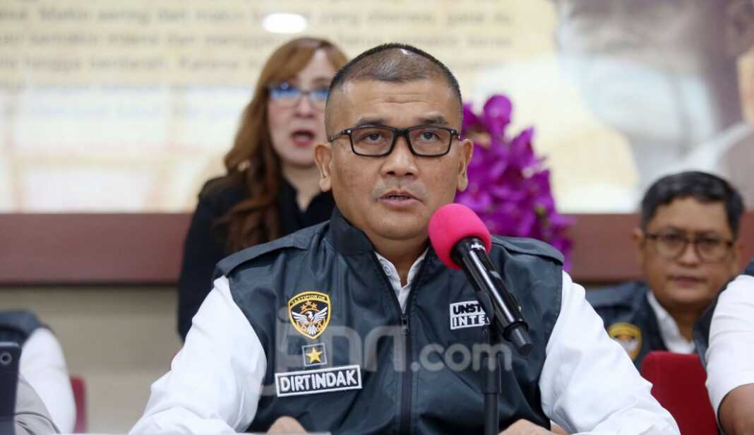 Irjen Pol Totok Suharyanto saat memberi keterangan pers terkait penanganan perkara korupsi di Kortastipidkor Polri.