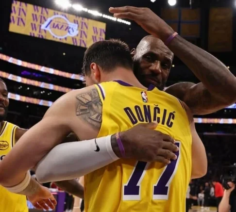 Luka Dončić Kirim Pesan Haru untuk LeBron James Usai Tinggalkan LA Lakers