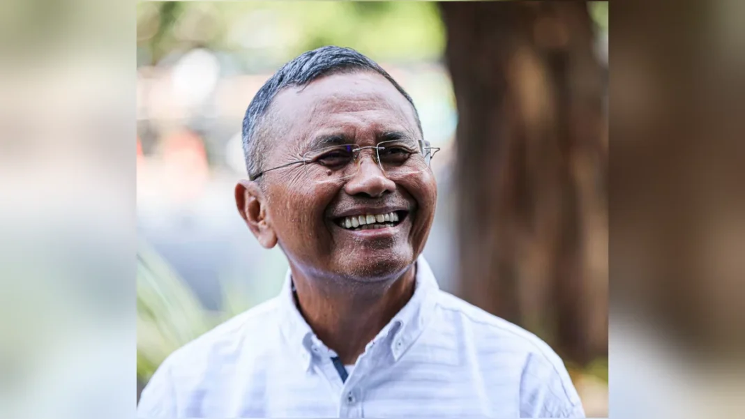 Dahlan Iskan saat tersenyum dalam sebuah foto arsip.