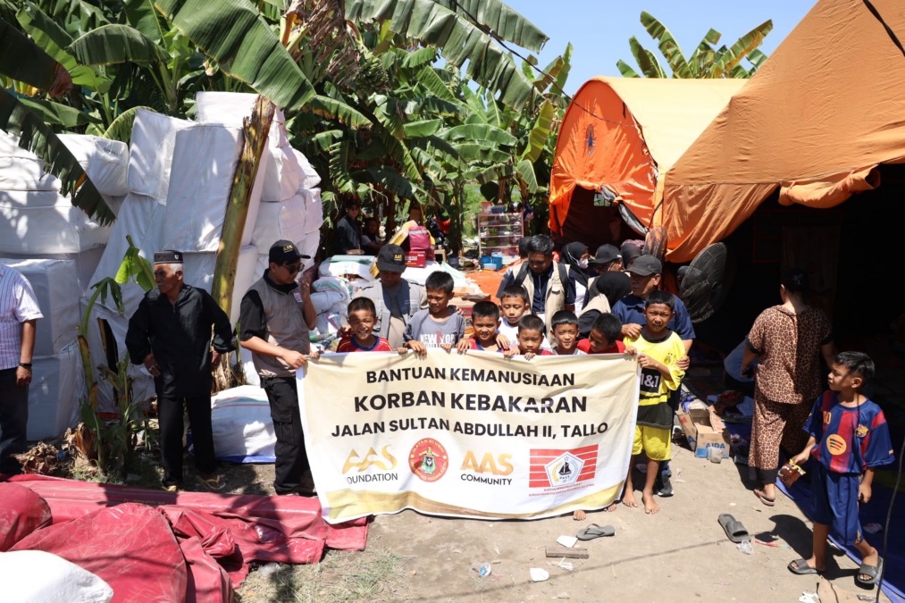 Bantuan kemanusiaan korban kebakaran Jalan Sultan Abdullah II Tallo Makassar AAS Foundation