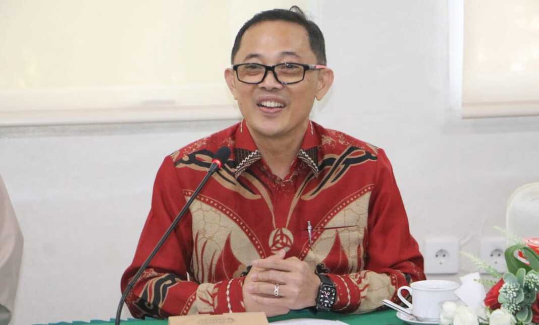 Mantan Rektor Universitas Sam Ratulangi Prof Oktovian Berty Sompie.